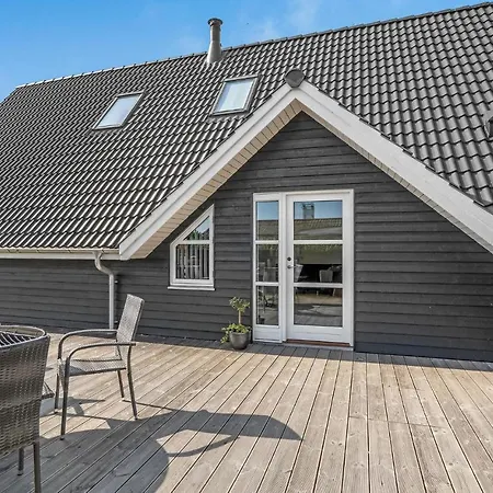 Nyaraló Stunning Home In Otterup With Sauna